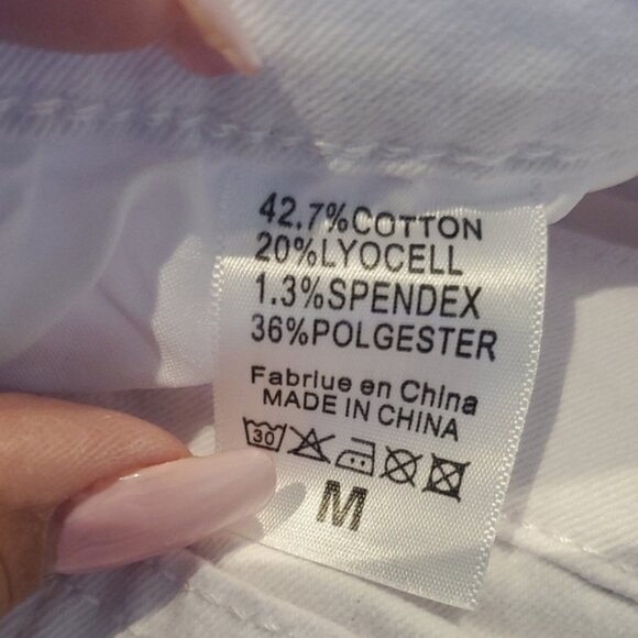 White Skinny HighWaisted Jeans with Distressed Details - Picture 9 of 9